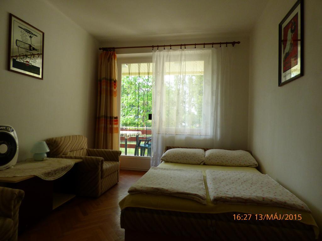 Fábián Apartman-ház Szantod Quarto foto